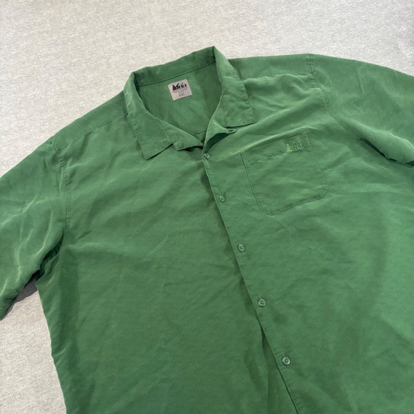 REI Other - REI Mens XXL Green Short Sleeve Button Down Camp Shirt Modal Rayon Blend Logo
